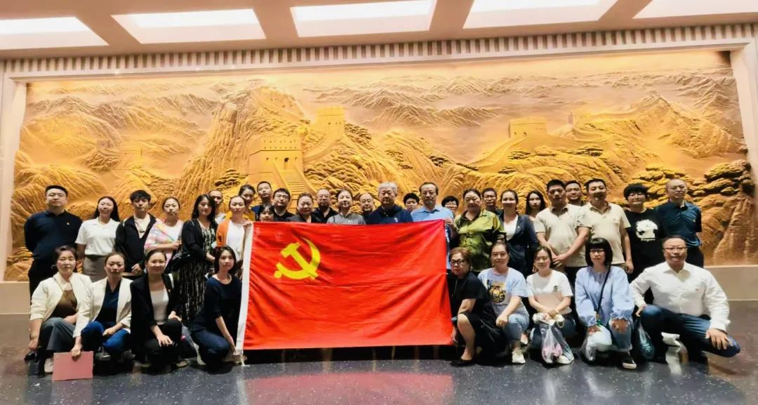 聯合黨委開(kāi)展“銘記抗戰曆史，傳承紅(hóng)色精神”主題黨日(rì)活動